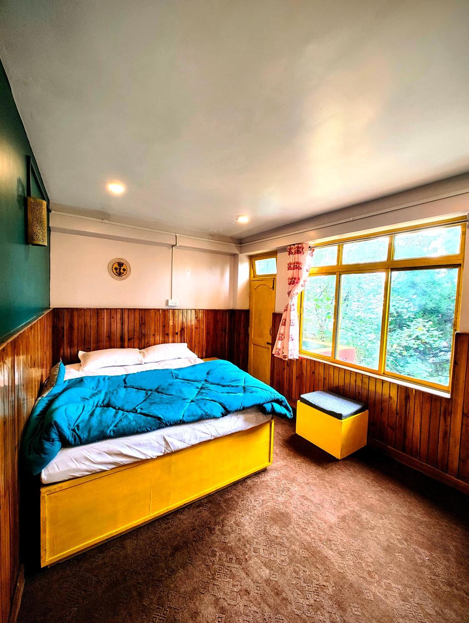 Hidden Monkey Backpackers Darjeeling, Batasia ดาร์จีลิง ภายนอก รูปภาพ