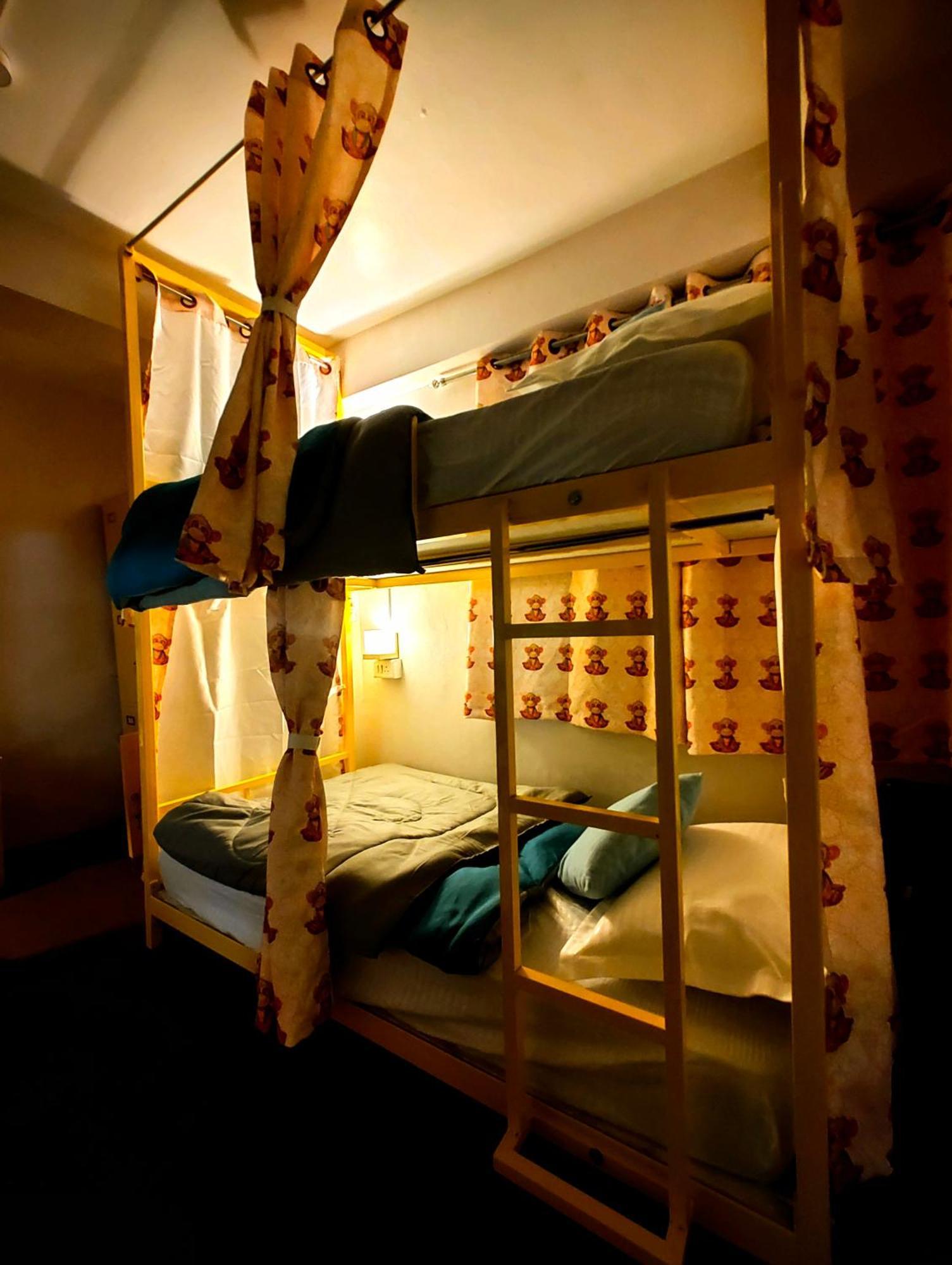 Hidden Monkey Backpackers Darjeeling, Batasia ดาร์จีลิง ภายนอก รูปภาพ